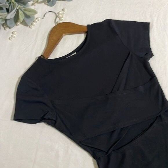 Alya Francesca's Knee Length Knotted Draped Front With Cut-Out Dress Size XS - Picture 2 of 8